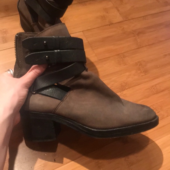 Dolce Vita brown leather and suede boots - Picture 5 of 6